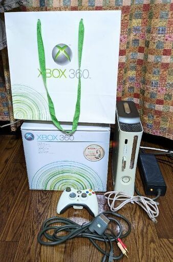 Xbox 360 本体 コントローラー ゲーム 完売記念パック 未使用品のヘッドセット付 別売りのリモコンもサービスで付きます