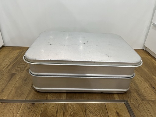 ★☆★中古美品　アルミ製フタ付き2段コンテナボックス　持ち手・取手なし　食肉保管使用品　その2★☆★