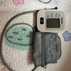 オムロン 腕帯 HEM-7120上腕式血圧計