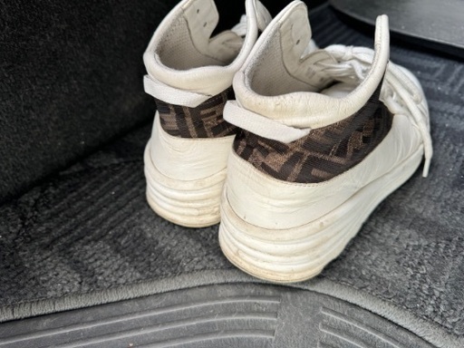 27センチ　FENDI スニーカー