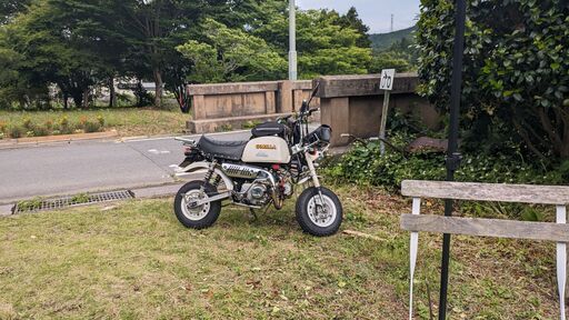 ホンダのゴリラ（2001年：白　ボアアップ88cc原付2種）売ります