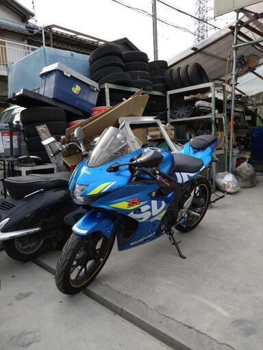 スズキ　GSX-125R ブルー