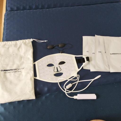 CURRENT BODY LED MASK　美容　美品