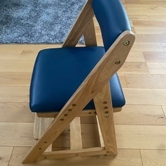 ニトリ勉強椅子　学習椅子　　