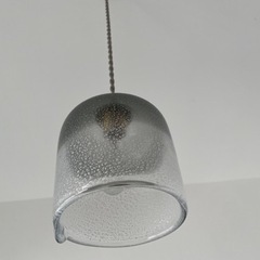 比嘉奈津子さん　Entro grass studio のガラスランプシェード