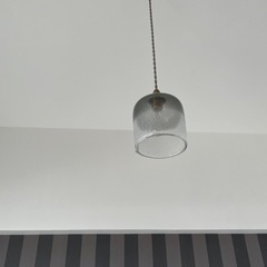 比嘉奈津子さん　Entro grass studio のガラスランプシェード