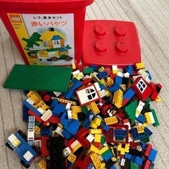 LEGO赤バケツ