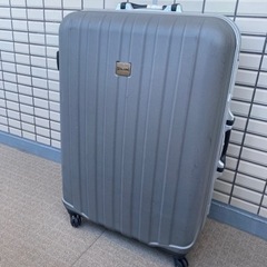 【相談中】大型 大容量 スーツケース キャリーケース(車輪に不具...