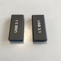 変換アダプタ　USB-Cメス to USB-Aメス