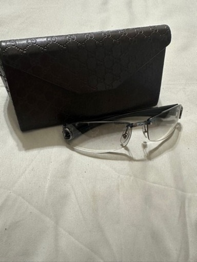GUCCIサングラス
