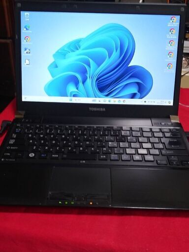 Windows11 i5-560M メモリ 6GB SSD 128GB