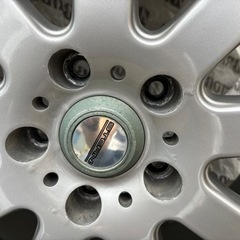 RAYS STERN17x7JJ、スタッドレスタイヤ付き一台分。
