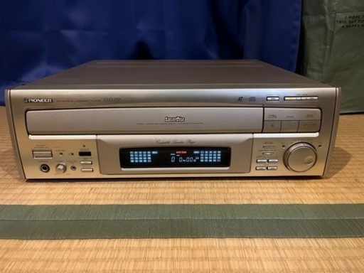 パイオニアLDプレーヤー　CLD737