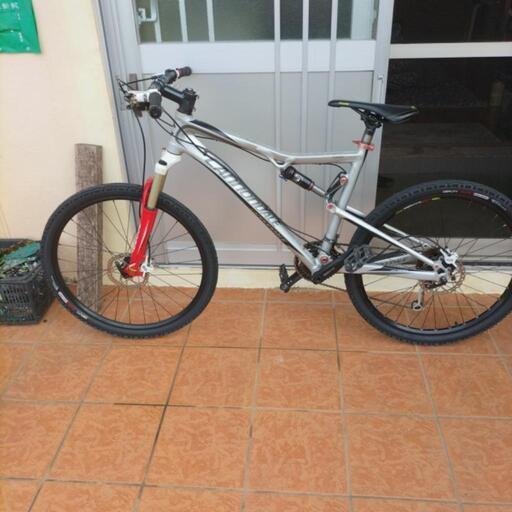 MTBマウンテンバイク、ダウンヒル