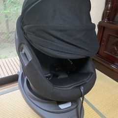 ほぼ新品未使用・定価8万】Combiチャイルドシート