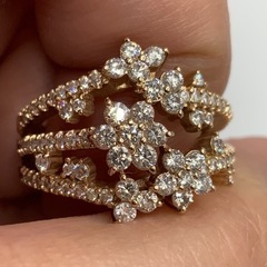 金、プラチナ、ダイヤモンド、色石