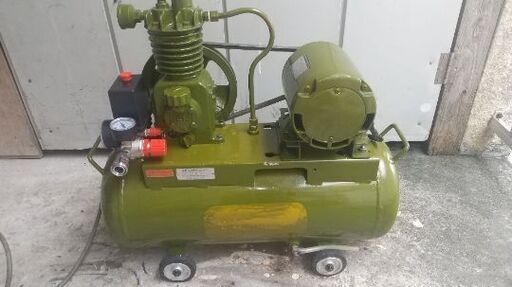 値下げ　エアーコンプレッサー100v
