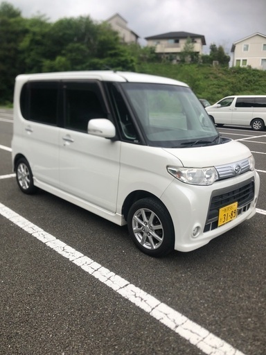 タントカスタムx　パールホワイト