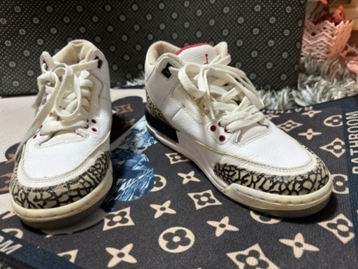 スニーカー Jordan 3 White cement
