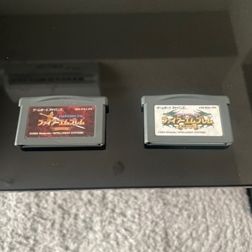 任天堂の携帯ゲームを楽しむために、ゲームボーイアドバンスSPを買った 