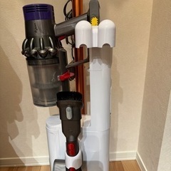 Dyson コードレスクリーナー SV12