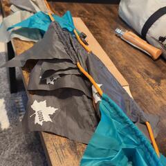 キャンプ用品(キャプテンスタッグタープ、キャプテンスタッグクッカーセット、オピネルナイフ×2、ブッシュクラフト革砥、バーナー)