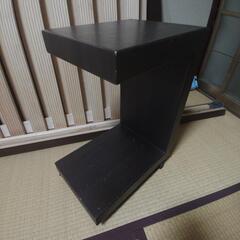 京都市内配達可 ニトリ ナイトテーブル ベットの横に置くテ…