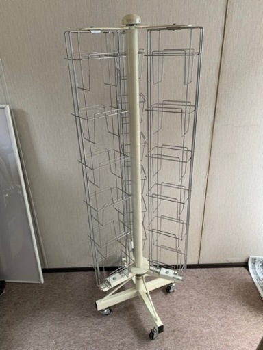 回転什器　美品　DVDラック