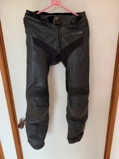 バイク用レザーパンツ