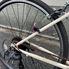 59）全車両格安販売‼️ 28インチ クロスバイク ホワイト 変速付