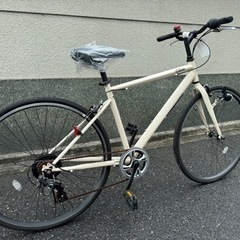 59）全車両格安販売‼️ 28インチ　クロスバイク　ホワイト　変速付 59）全車両格安販売‼️ 28インチ クロスバイク ホワイト 変速付