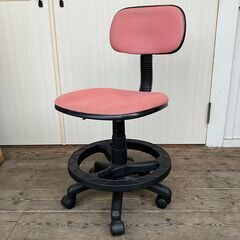 足置き付き学習椅子（ピンク/ブラック）チェア　※やや難あり