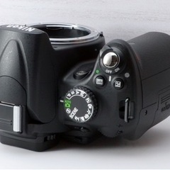 ★Nikon D5000★S数約600回●美品●スマホ転送●豪華な付属品  1ヶ月動作補償あり！ 安心のゆうパック代引き発送！ 送料、代引き手数料無料！