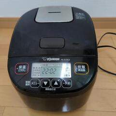 ZOJIRUSHI 5.5合炊き炊飯器