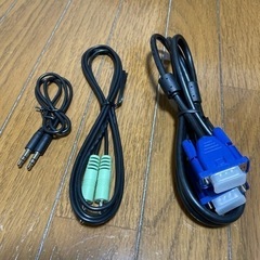 家電　液晶モニター　ケーブル