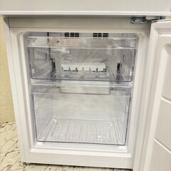  17480  NITORI 一人暮らし2D冷蔵庫 2022年製 140L ◆大阪市内・東大阪市他 5,000円以上ご購入で無料配達いたします！◆ ※京都・高槻・枚方方面◆神戸・西宮・尼崎方面◆生駒方面、大阪南部方面　それぞれ条件付き無料配送あり！            