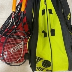 ソフトテニスラケット2本、ヨネックステニスバック付き