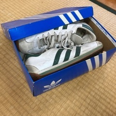 adidas シューズ