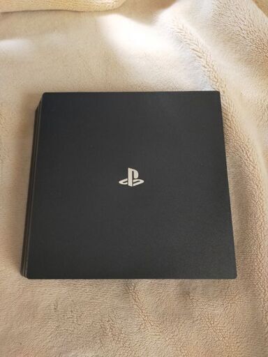 PS4PRO　型番7200