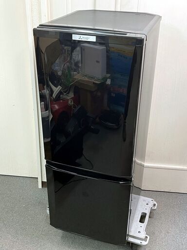 ⑲【税込み】美品 三菱 146L 2ドア冷蔵庫 MR-P15C-B ブラック 2017年製【PayPay使えます】