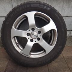 スタッドレスタイヤ　ミシュランX-ICE SNOW　２２５/５５R16