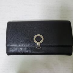 ブルガリ財布　(週末受付限定価格)