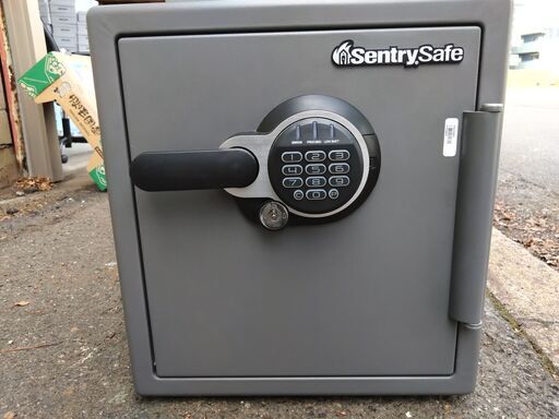 【展示品・前鍵無し】セントリー 金庫 金庫 42kg 耐火耐水金庫 展示品・前鍵無し】セントリー 金庫 金庫 42kg 耐火耐水金庫