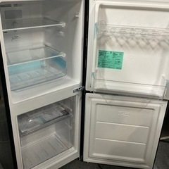 【2022年製】2ドア冷蔵庫 121L 黒色 通電確認済み。