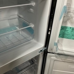 【2022年製】2ドア冷蔵庫 121L 黒色 通電確認済み。