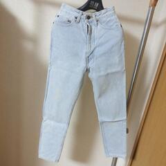 LEVI strauss　ジーンズ