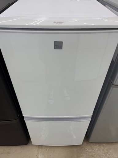 ⭐️SHARP⭐️シャープ⭐️ 2018年式　137L冷蔵庫　 SJ-14E5　1961