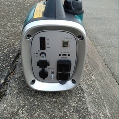 【美品】URCERI　ガソリンインバーター発電機