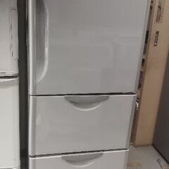 日立 冷蔵庫 265 L 2014年製 別館においてます