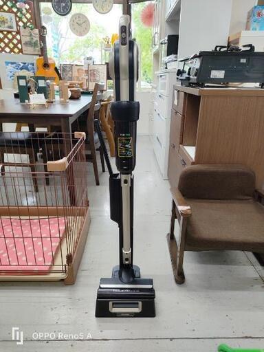 Y147　コード付き掃除機(アイリスオーヤマ)